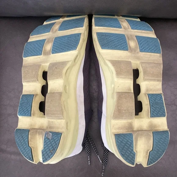 On Cloudmonster Running Shoe - Picture 5 of 6